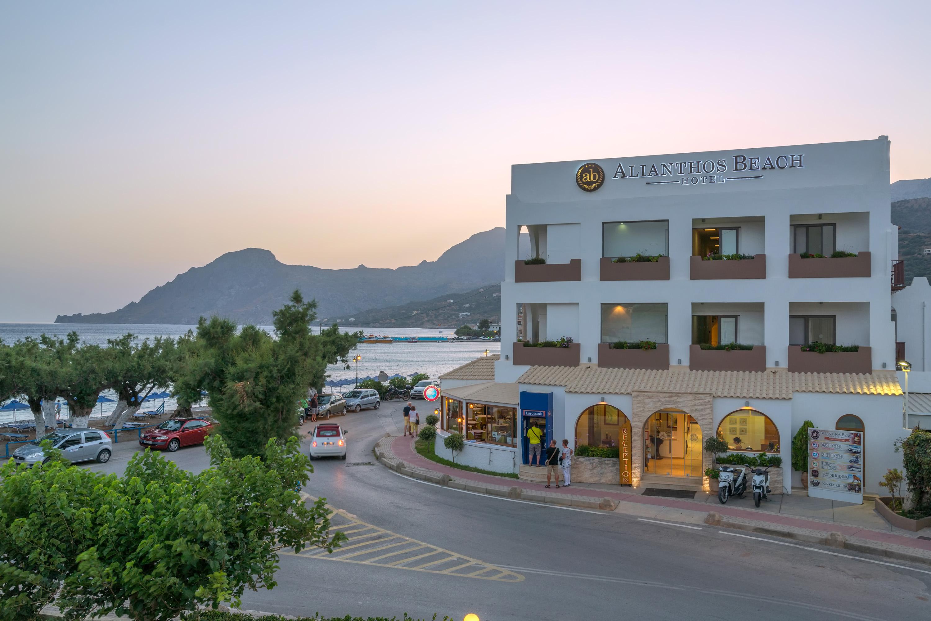 Alianthos Beach Hotel Плакиас Екстериор снимка