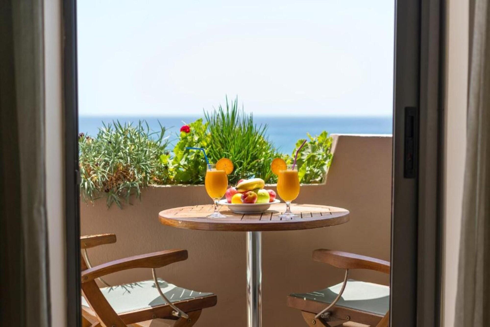 Alianthos Beach Hotel Плакиас Екстериор снимка