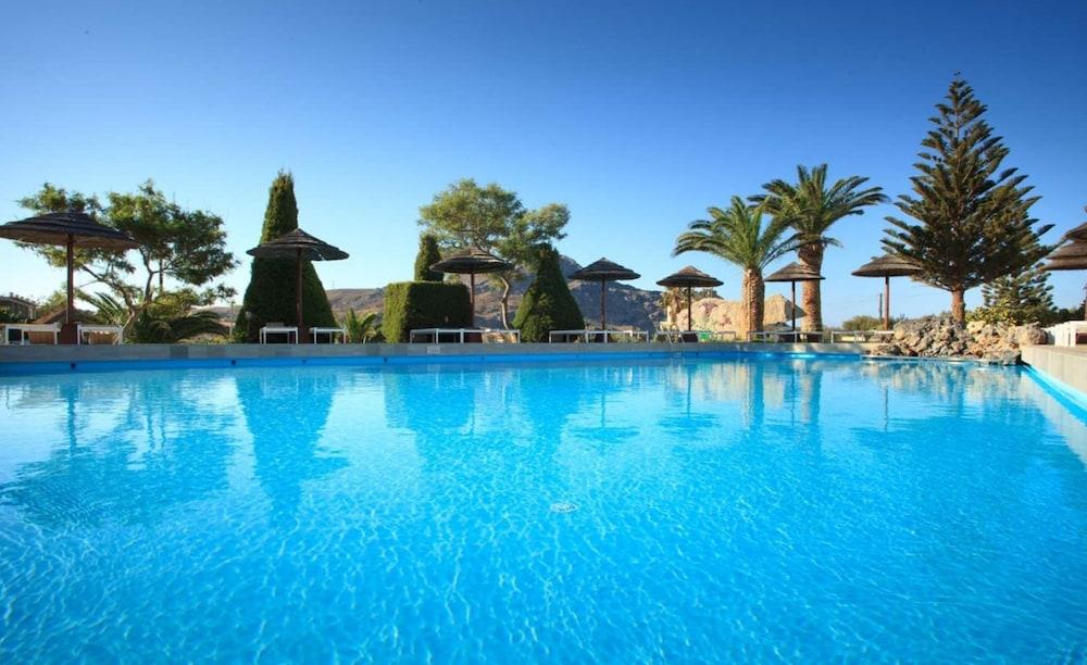 Alianthos Beach Hotel Плакиас Екстериор снимка