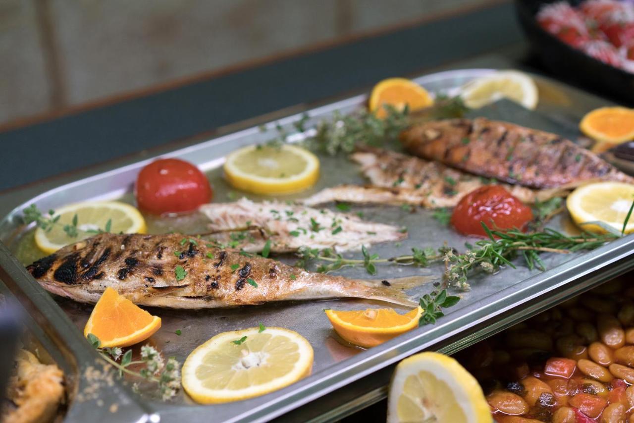 Alianthos Beach Hotel Плакиас Екстериор снимка